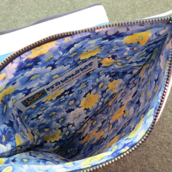 Peace and Love Small Makeup Bag Cosmetic Clutch NEW with Tags - Picture 3 of 5